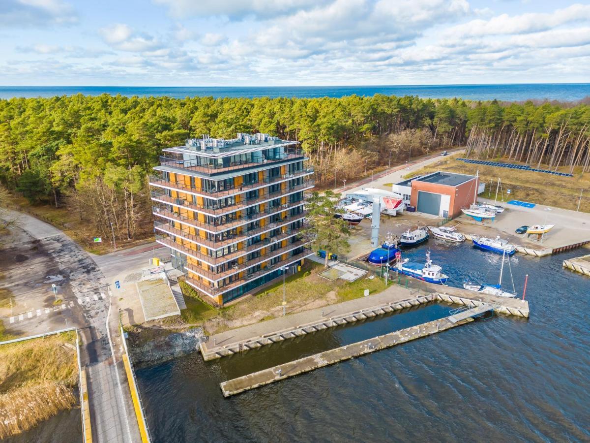 Apartamenty Lighthouse Mrzeżyno Exteriör bild